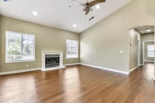 Photo #6: 41033659 Listing