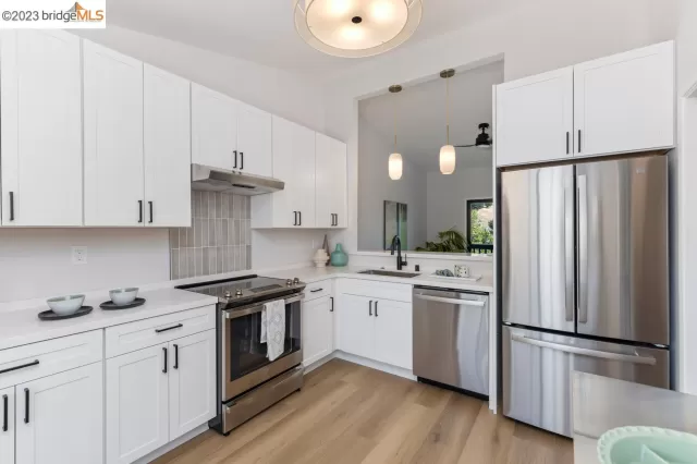 MLS: 41033707 Condo For Sale