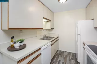 Photo #5: 41033709 Listing