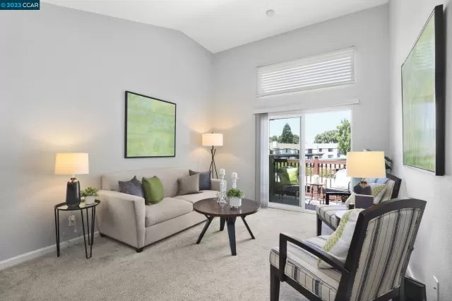 MLS: 41033754 Condo For Sale