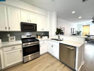 Photo #4: 41033769 Listing