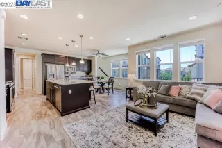Photo #5: 41033779 Listing 