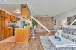 Photo #2: 41033977 Listing