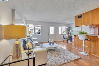 Photo #6: 41033977 Listing