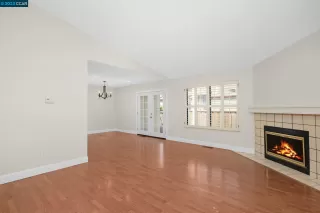 Photo #6: 41034058 Listing