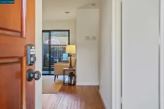 Photo #2: 41034079 Listing