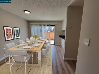 Photo #1: 41034105 Listing