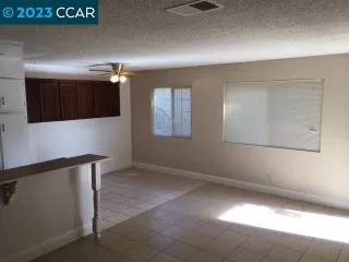 Photo #3: 41034117 Listing