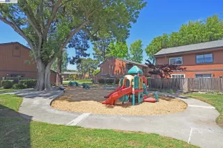 Photo #2: 41034249 Listing