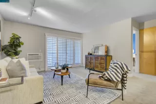 Photo #3: 41034275 Listing