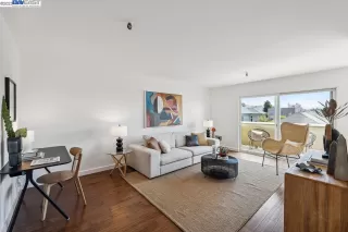 Photo #1: 41034384 Listing