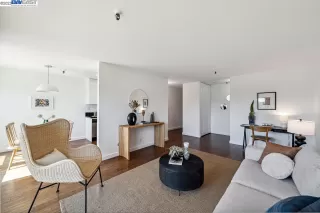 Photo #6: 41034384 Listing