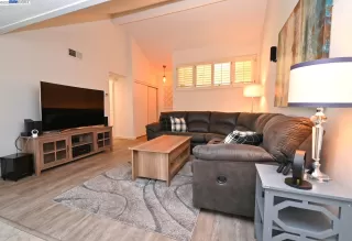 Photo #2: 41034441 Listing