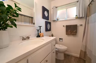 Photo #6: 41034441 Listing