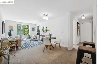 Photo #2: 41034477 Listing