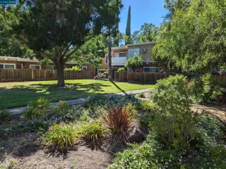 Photo #2: 41034555 Listing