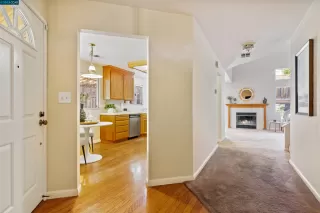 Photo #4: 41034560 Listing