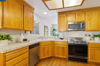 Photo #5: 41034560 Listing