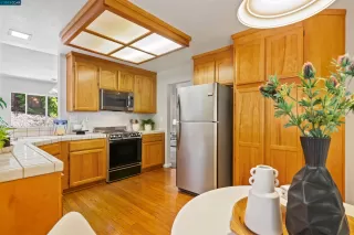 Photo #6: 41034560 Listing