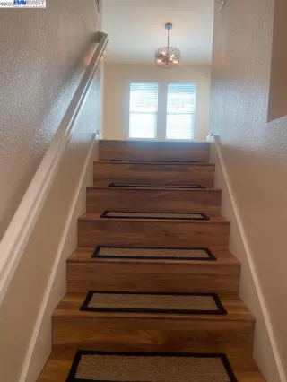 Photo #2: 41034587 Listing