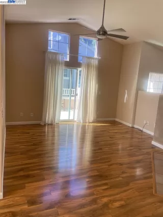 Photo #4: 41034587 Listing