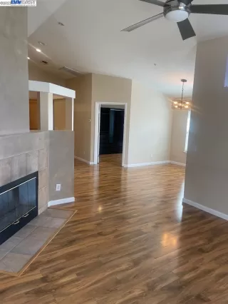 Photo #6: 41034587 Listing