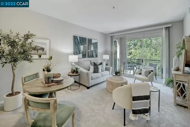 MLS: 41034591 Condo For Sale