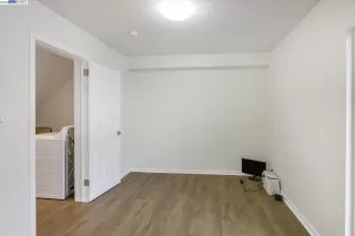 Photo #4: 41034644 Listing