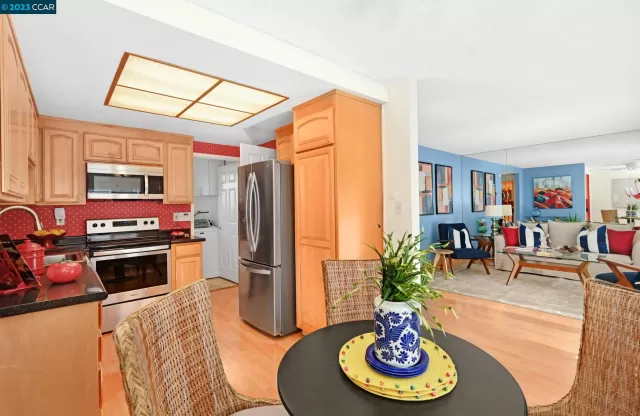 MLS: 41034712 Condo For Sale