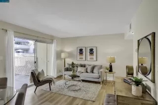 Photo #2: 41034877 Listing