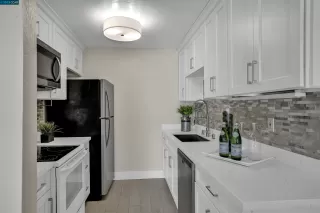 Photo #5: 41034877 Listing