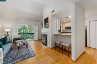 Photo #2: 41034882 Listing