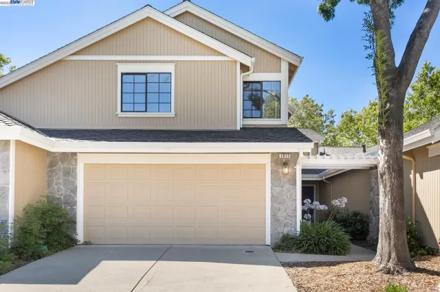 MLS: 41034923 Condo For Sale