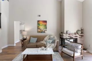 Photo #5: 41034923 Listing 