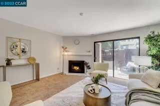 Photo #4: 41034975 Listing