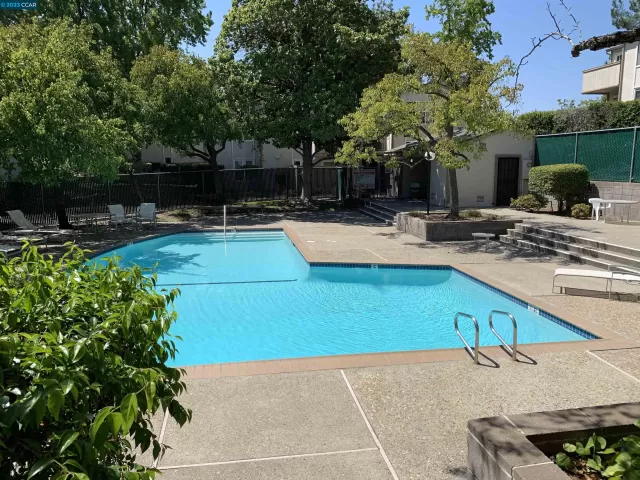 MLS: 41034996 Condo For Sale