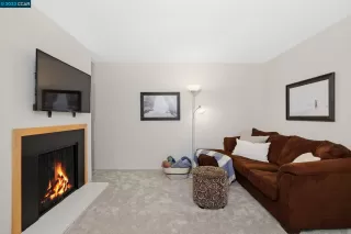 Photo #6: 41034996 Listing