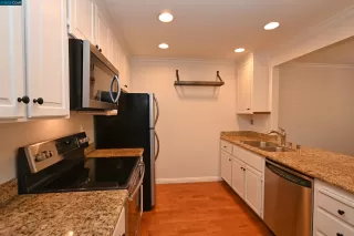 Photo #6: 41035022 Listing