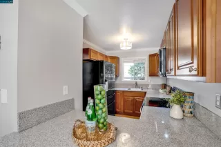 Photo #6: 41035029 Listing