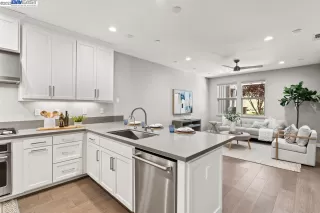 Photo #3: 41035109 Listing