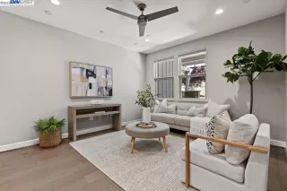 Photo #5: 41035109 Listing