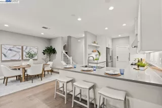 Photo #6: 41035109 Listing