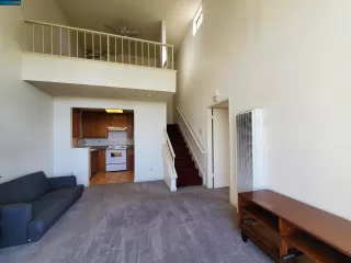 Photo #4: 41035140 Listing