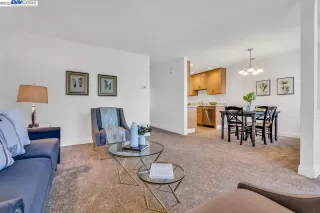 Photo #6: 41035150 Listing 