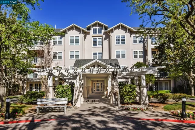 MLS: 41035165 Condo For Sale