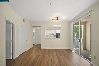 Photo #2: 41035165 Listing