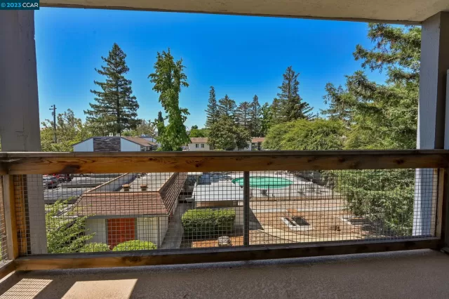 MLS: 41035174 Condo For Sale