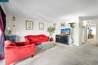 Photo #6: 41035191 Listing