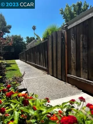 Photo #2: 41035196 Listing