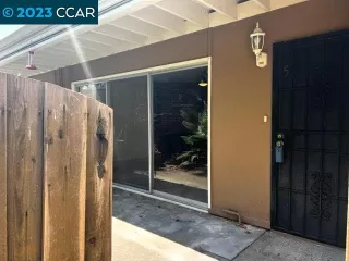 Photo #3: 41035196 Listing